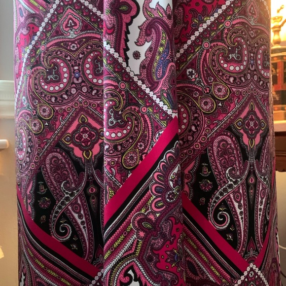 Wet Seal Paisley Women's Maxi Dress - Picture 4 of 9